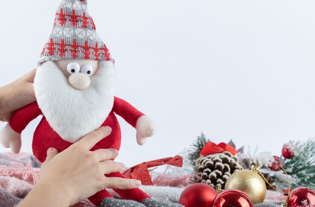 Idées de déco et bricolage : boule à neige Père Noël au crochet